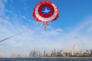 Parasailing in Dubai